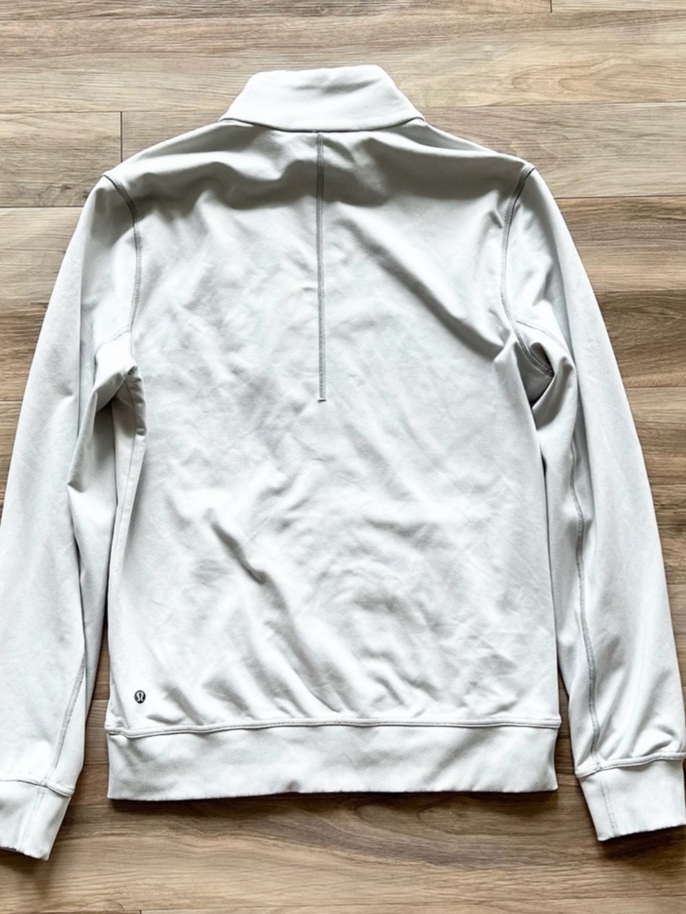 lululemon athletica Cream Performance Jacket with Red Zip - Picture 2 of 4